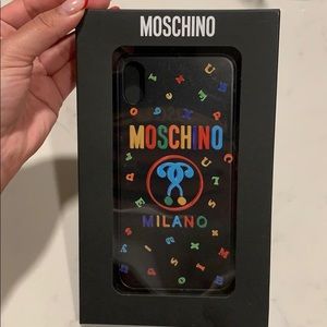 Moschino XS MAX PHONE CASE